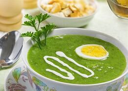 cremige Suppe mit einer Proteindiät