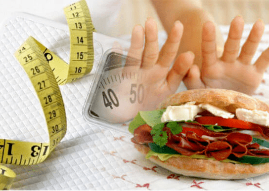 Vermeiden Sie Junk Food zur Gewichtsreduktion